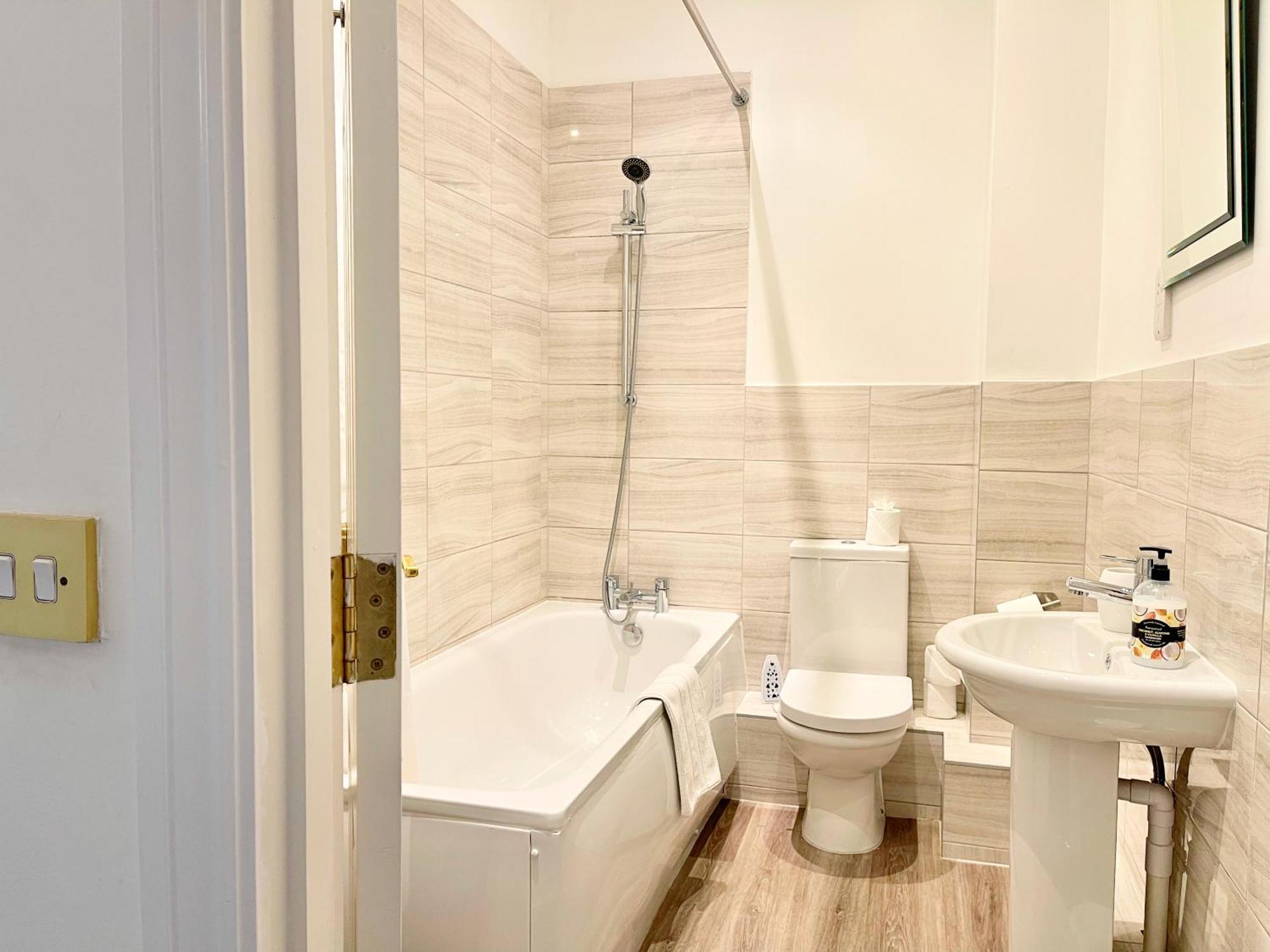 St Andrews Apartments Maidstone Zewnętrze zdjęcie